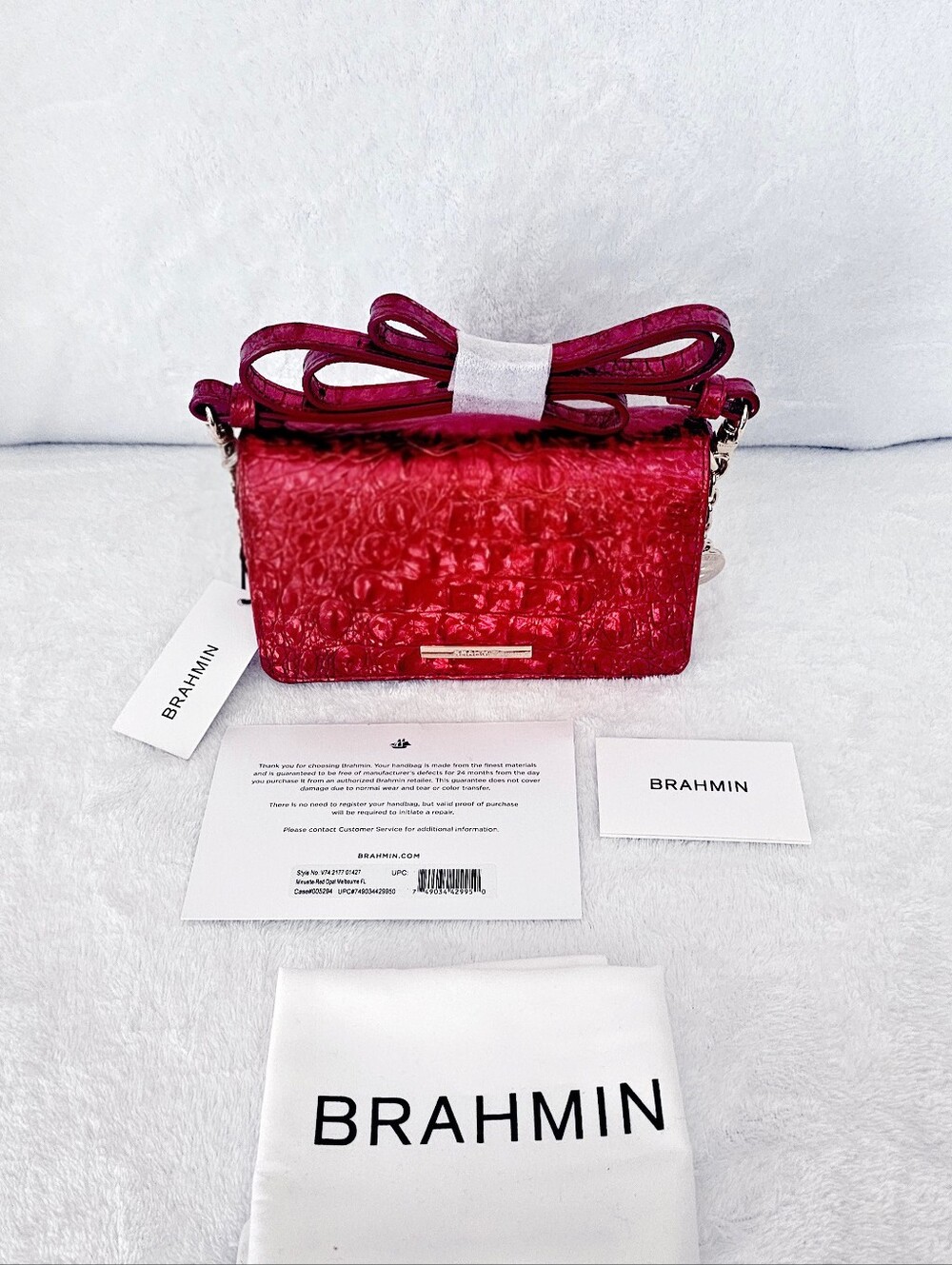 NWT Brahmin RED OPAL Minuette